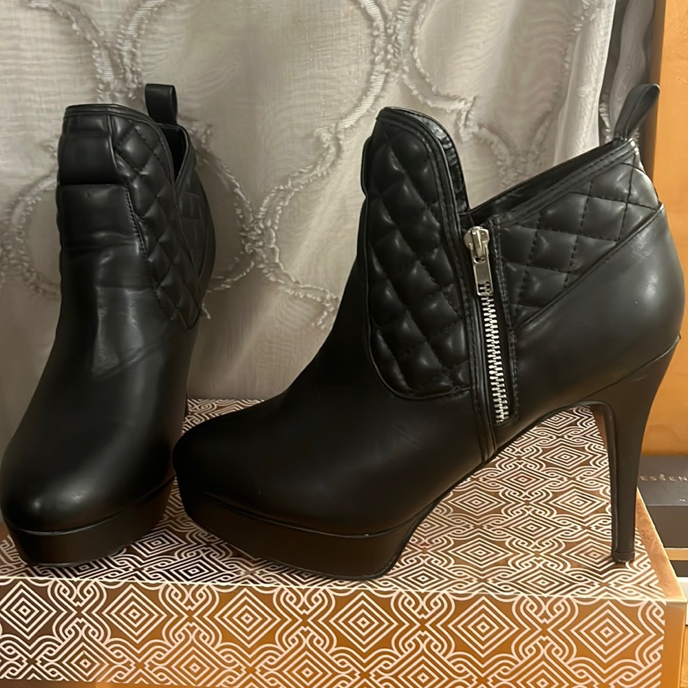 Torrid Black leather platform Booties